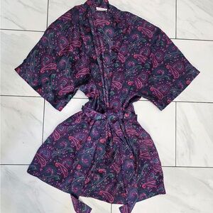 Fredrick’s of Hollywood Purple Paisley Satin Kimono Robe with Belt Woman’s Sz L